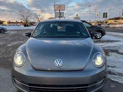 Used 2012 Volkswagen Beetle 2.0T image 2