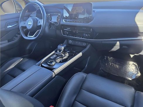 Used 2023 Nissan Rogue SL w/ SL Premium Package image 27