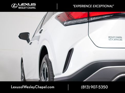 Used 2025 Lexus RX 350 FWD w/ Accessory Package image 9