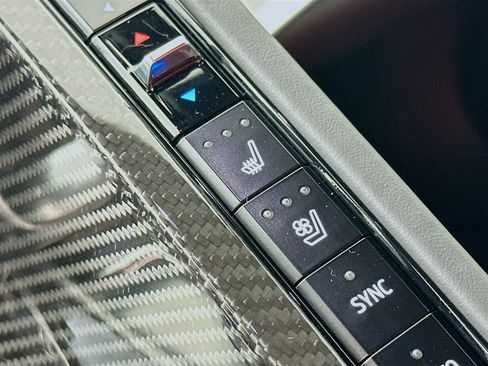 Used 2023 Chevrolet Corvette Z06 w/ Z07 Performance Package image 22