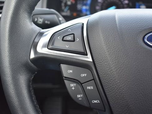 Used 2024 Ford Edge SEL w/ Convenience Package image 19