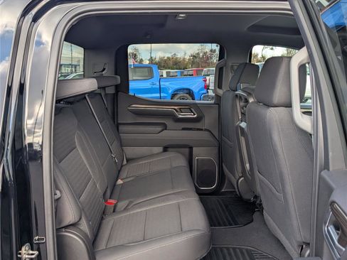 Used 2023 Chevrolet Silverado 1500 LT image 12