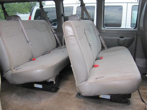 Used 2019 Chevrolet Express 3500 LT w/ LT Preferred Equipment Group image 13