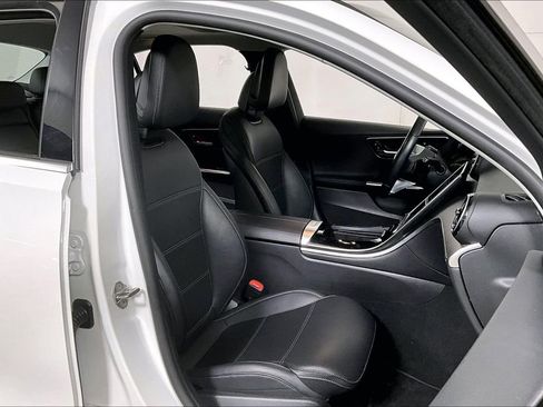 Used 2023 Mercedes-Benz C 300 Sedan image 7