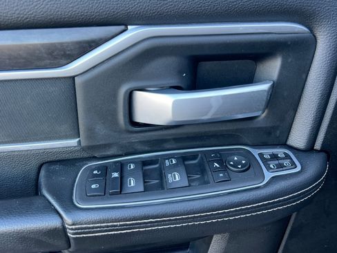 Used 2024 RAM 3500 Big Horn w/ Sport Appearance Package image 12