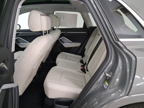 Used 2025 Audi Q3 2.0T Premium w/ Convenience Package image 13