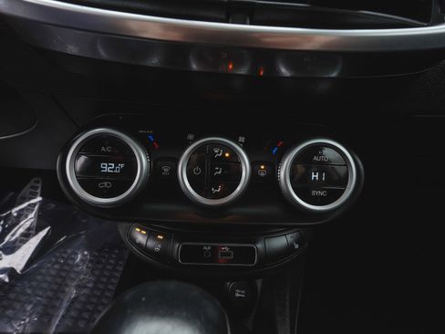 Used 2016 FIAT 500X Easy image 22