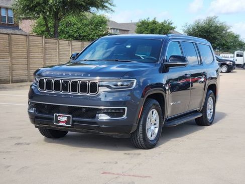 Used 2024 Jeep Wagoneer 4WD w/ Convenience Group I image 11