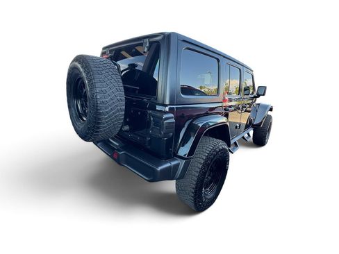 Used 2024 Jeep Wrangler Unlimited AWD/4WD image 2