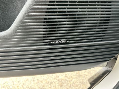 New 2026 Subaru Outback Limited XT image 34