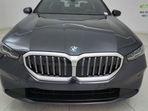 Used 2025 BMW 530i RWD image 9