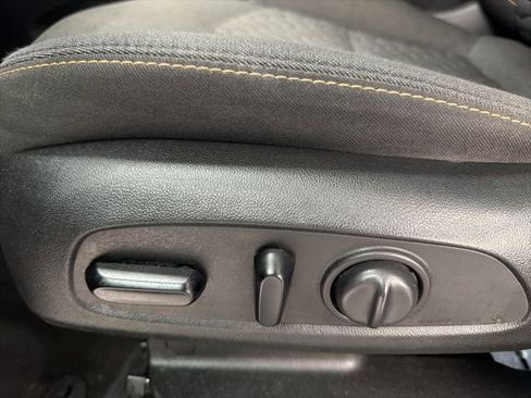 Used 2020 Chevrolet Equinox LT image 14