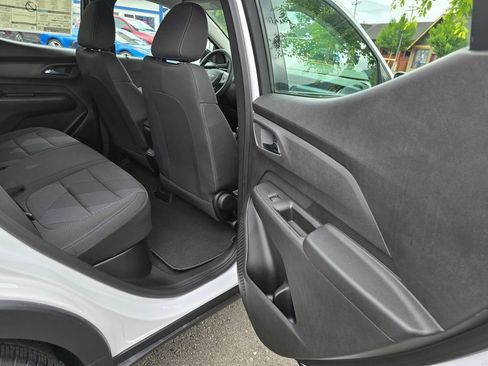 New 2027 Chevrolet Bolt LT w/ Comfort Package FWD image 14