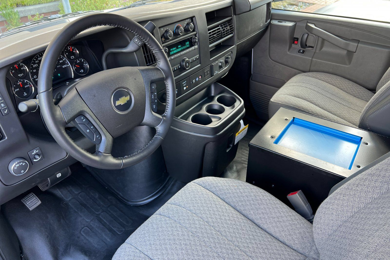 Used 2023 Chevrolet Express 3500 Extended w/ Driver Convenience Package RWD image 10