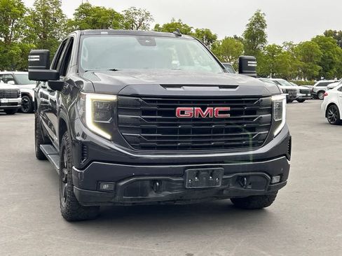Used 2023 GMC Sierra 1500 Elevation AWD/4WD image 4