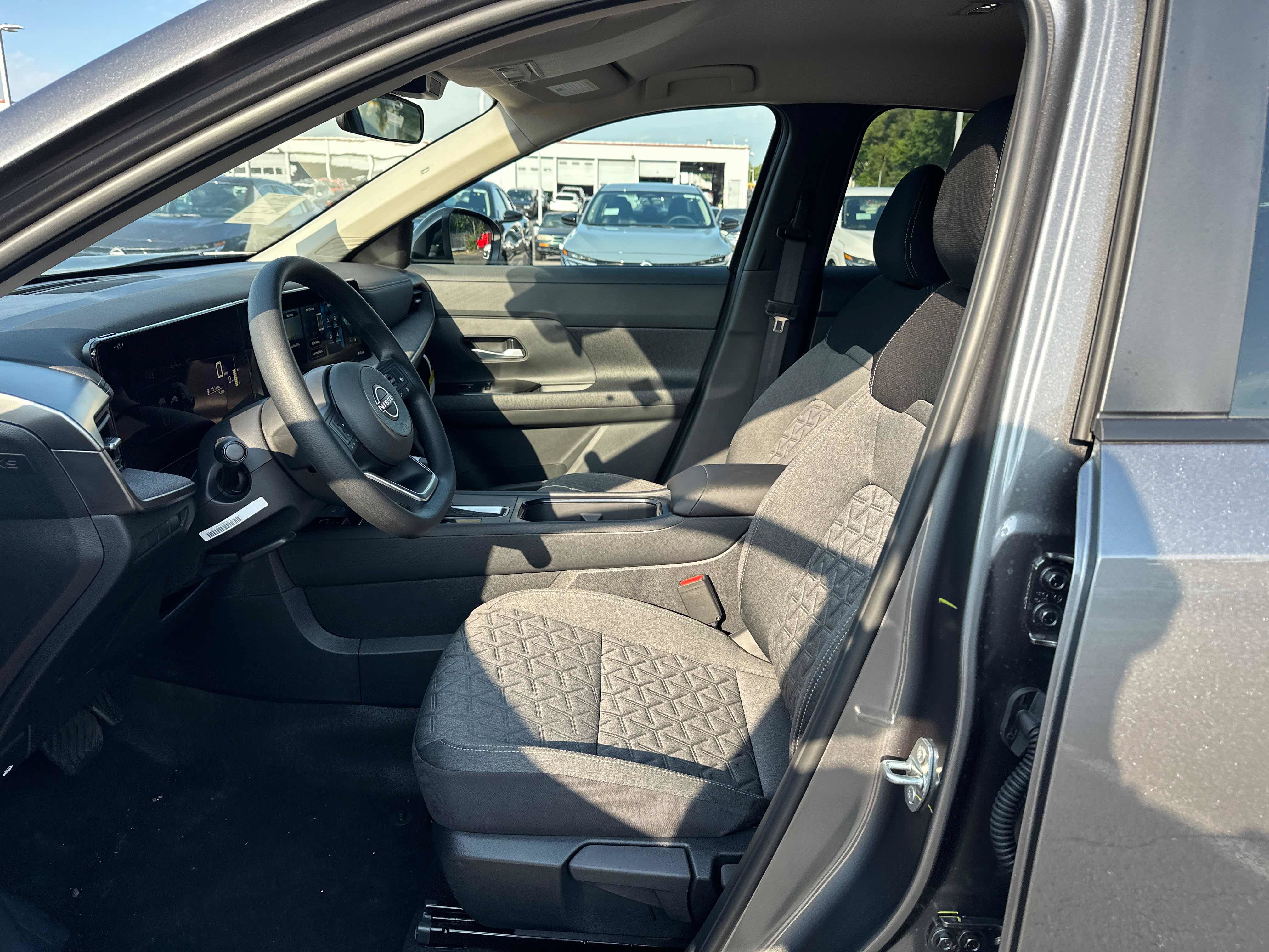 New 2027 Nissan Kicks SV AWD/4WD image 21
