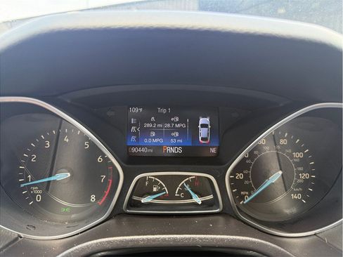 Used 2016 Ford Focus SE w/ Equipment Group 201A FWD image 20