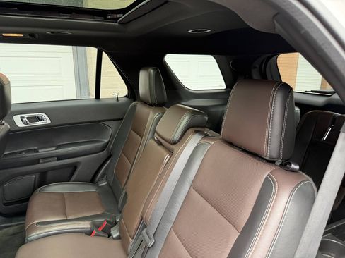 Used 2015 Ford Explorer Sport w/ Equipment Group 401A AWD/4WD image 25