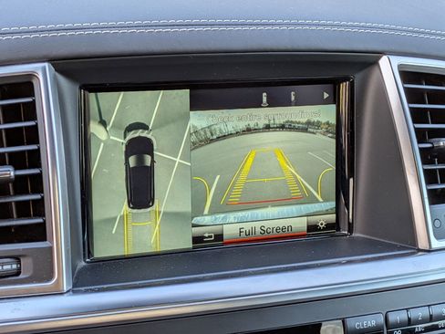 Used 2016 Mercedes-Benz GL 550 4MATIC image 22