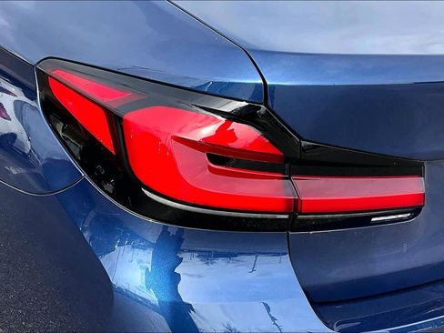 Used 2023 BMW 530e w/ Executive Package image 28