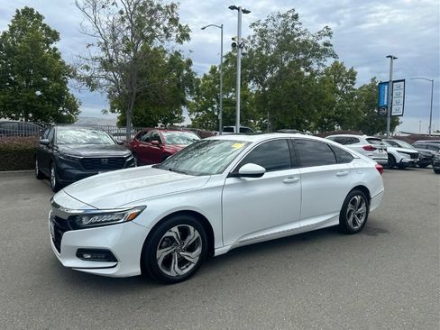 Used 2018 Honda Accord EX image 5