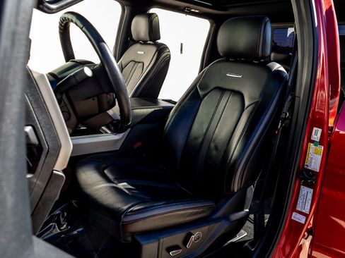 Used 2021 Ford F250 Platinum w/ FX4 Off-Road Package image 31