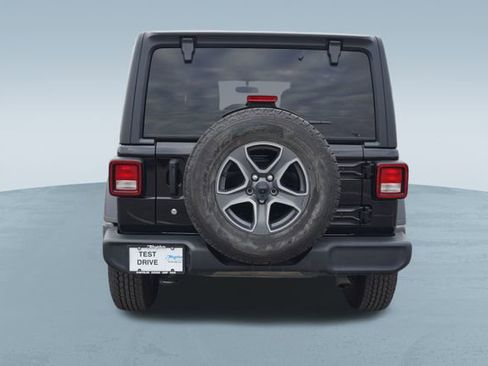 Used 2019 Jeep Wrangler Unlimited Sport S image 8