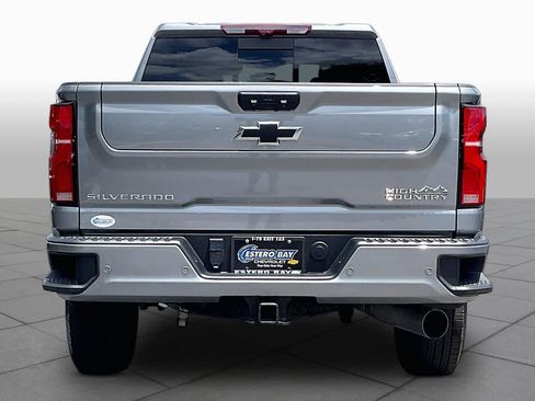 Certified 2025 Chevrolet Silverado 2500 High Country w/ Technology Package AWD/4WD image 5