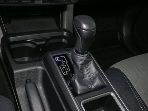 Used 2021 Toyota Tacoma TRD Sport w/ TRD Premium Sport Package AWD/4WD image 24
