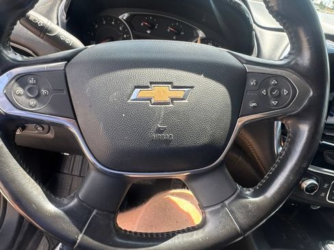 Used 2019 Chevrolet Traverse LT w/ LPO, Floor Liner Package FWD image 19