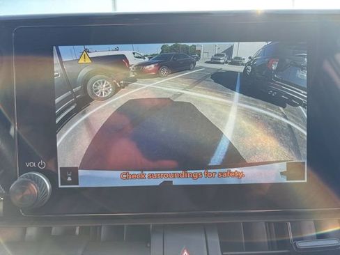 Used 2025 Toyota RAV4 LE image 18