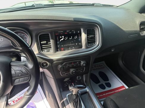 Certified 2020 Dodge Charger R/T RWD image 11
