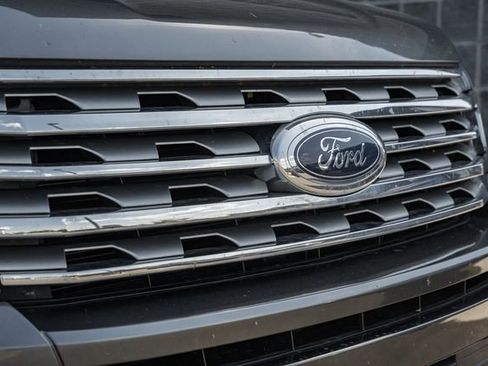 Used 2021 Ford Expedition Limited RWD image 16