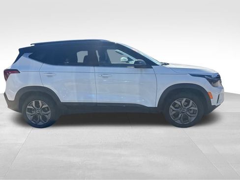 Certified 2024 Kia Seltos S image 14