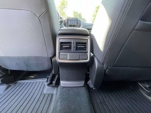 Used 2024 Subaru Forester Premium AWD/4WD image 17