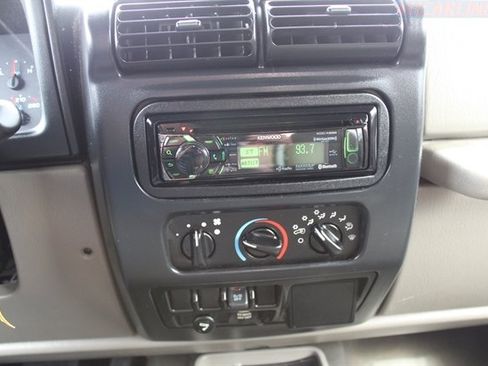 Used 2006 Jeep Wrangler Sport w/ 30" Tire & Wheel Group image 12