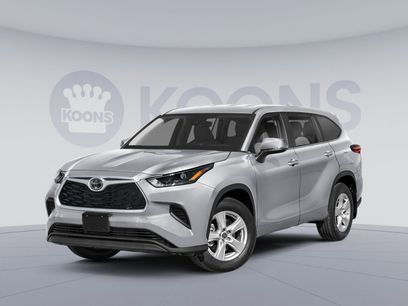 Used 2024 Toyota Highlander LE