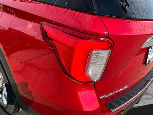 Used 2020 Ford Explorer Platinum w/ Premium Technology Package AWD/4WD image 25