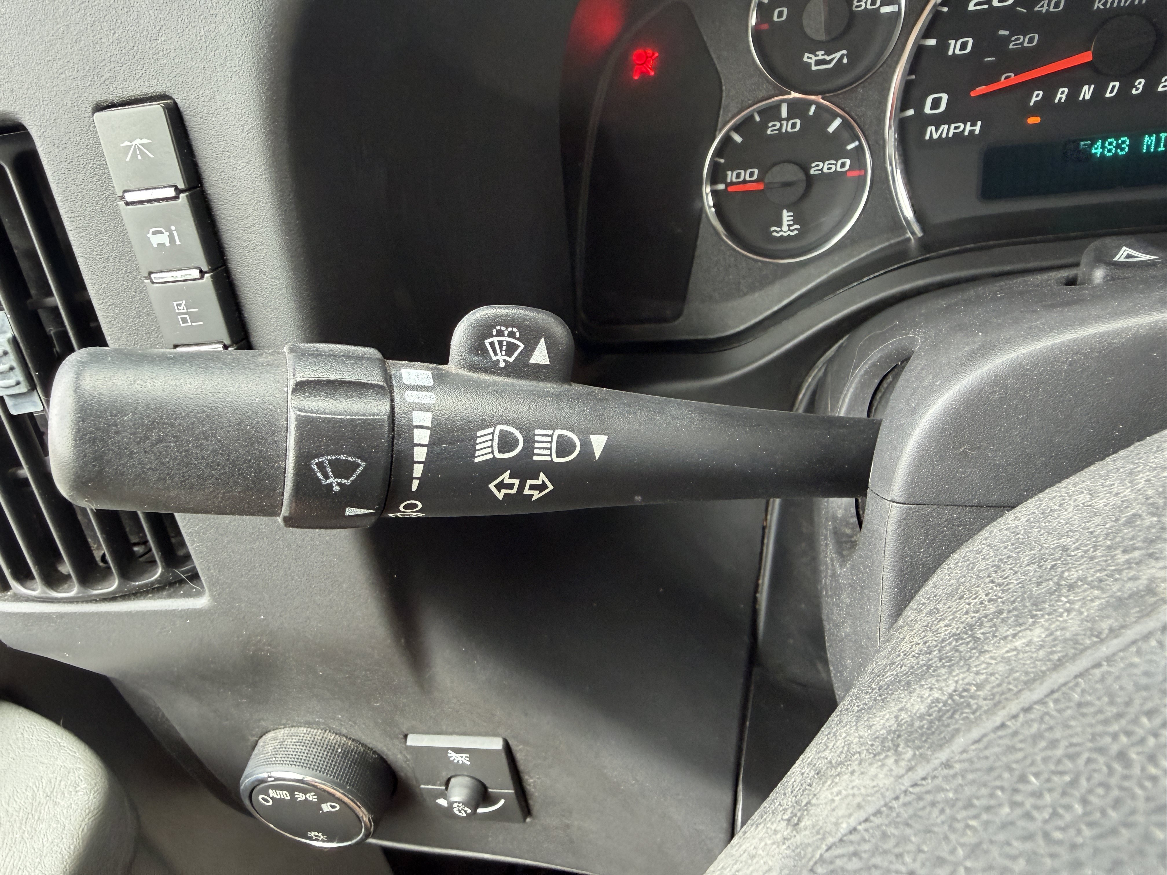 Used 2008 GMC Savana 3500 RWD image 16