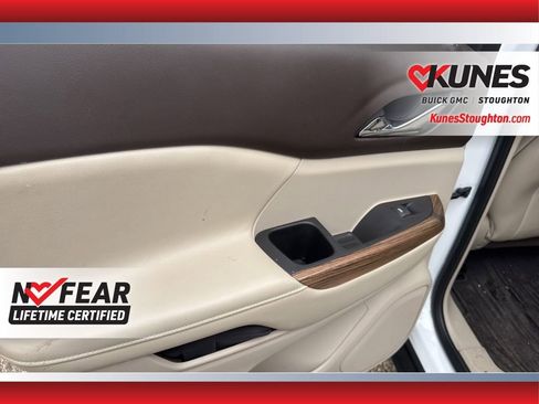 Used 2019 GMC Acadia Denali w/ Technology Package image 32