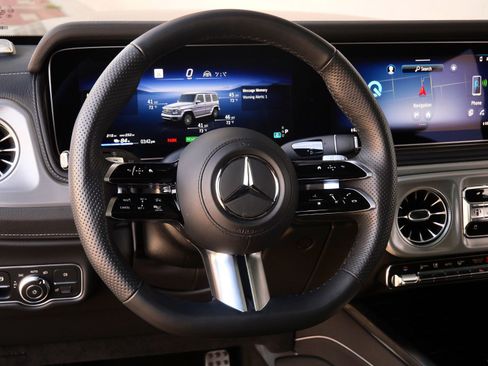 Used 2025 Mercedes-Benz G 580 w/ EQ Technology image 11
