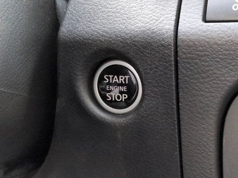 Used 2025 Nissan Frontier PRO-4X AWD/4WD image 25