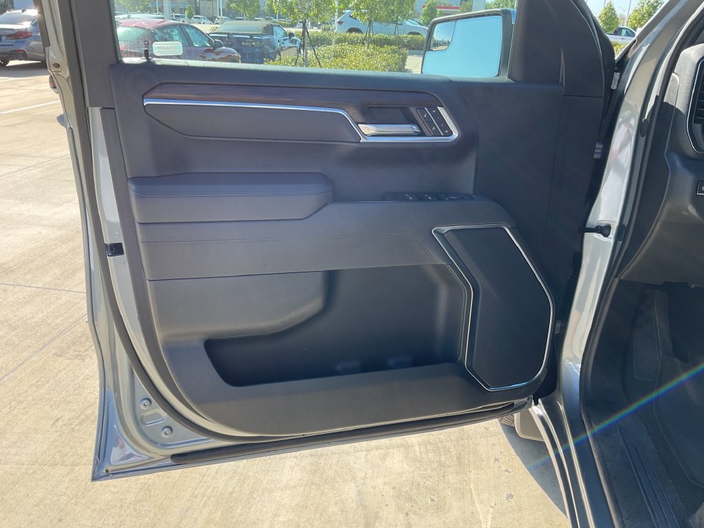 Used 2026 GMC Sierra 1500 SLT RWD image 10