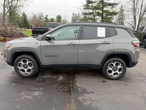Used 2022 Jeep Compass Trailhawk w/ Trailhawk Convenience Group image 6