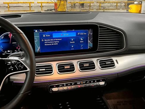 Used 2024 Mercedes-Benz GLE 450e 4MATIC image 7