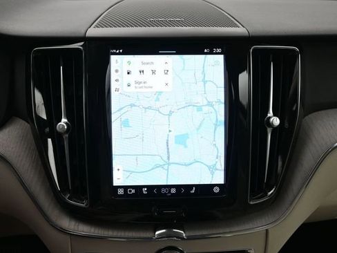 Used 2023 Volvo XC60 B5 Plus w/ Climate Package image 14