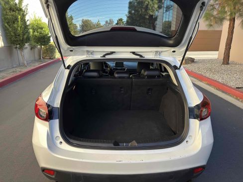 Used 2015 MAZDA MAZDA3 i Grand Touring image 57