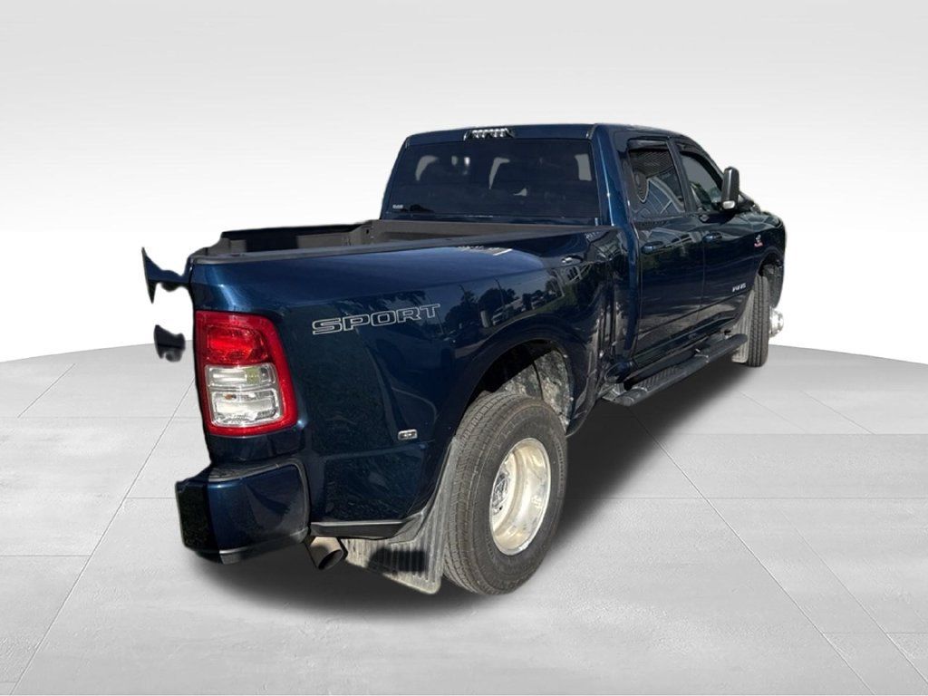 Used 2020 RAM 3500 Big Horn w/ Level 1 Equipment Group AWD/4WD image 6