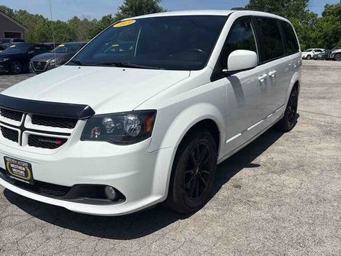 Used 2019 Dodge Grand Caravan GT FWD image 4