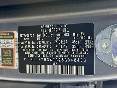 Used 2025 Kia Sorento LX image 12